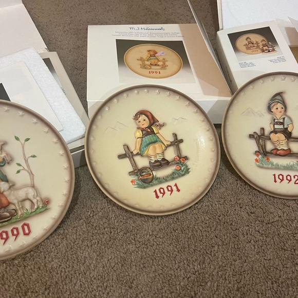 Set of five HUMMEL plates 1988-1992 new in box - Picture 5 of 11